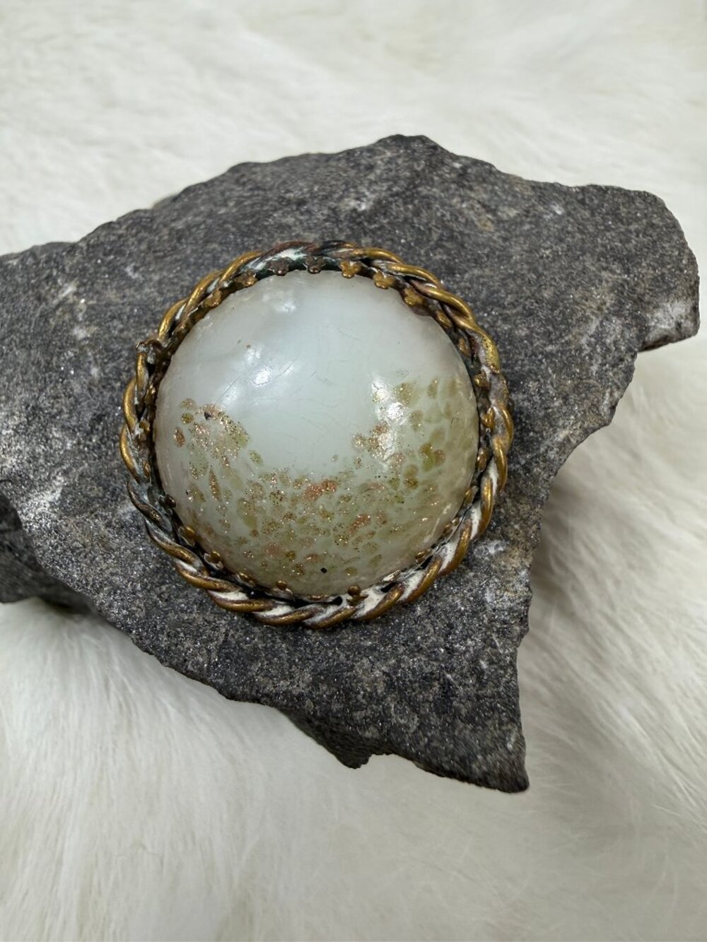 Antique White & Glitter Gold Plate Circle Brooch  C Clasp  1.25" X 1.25"
